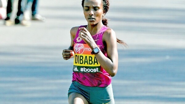 Ethiopian Tirunesh Dibaba running the London Marathon in 2014 / Photo Credit: Mark Shearman